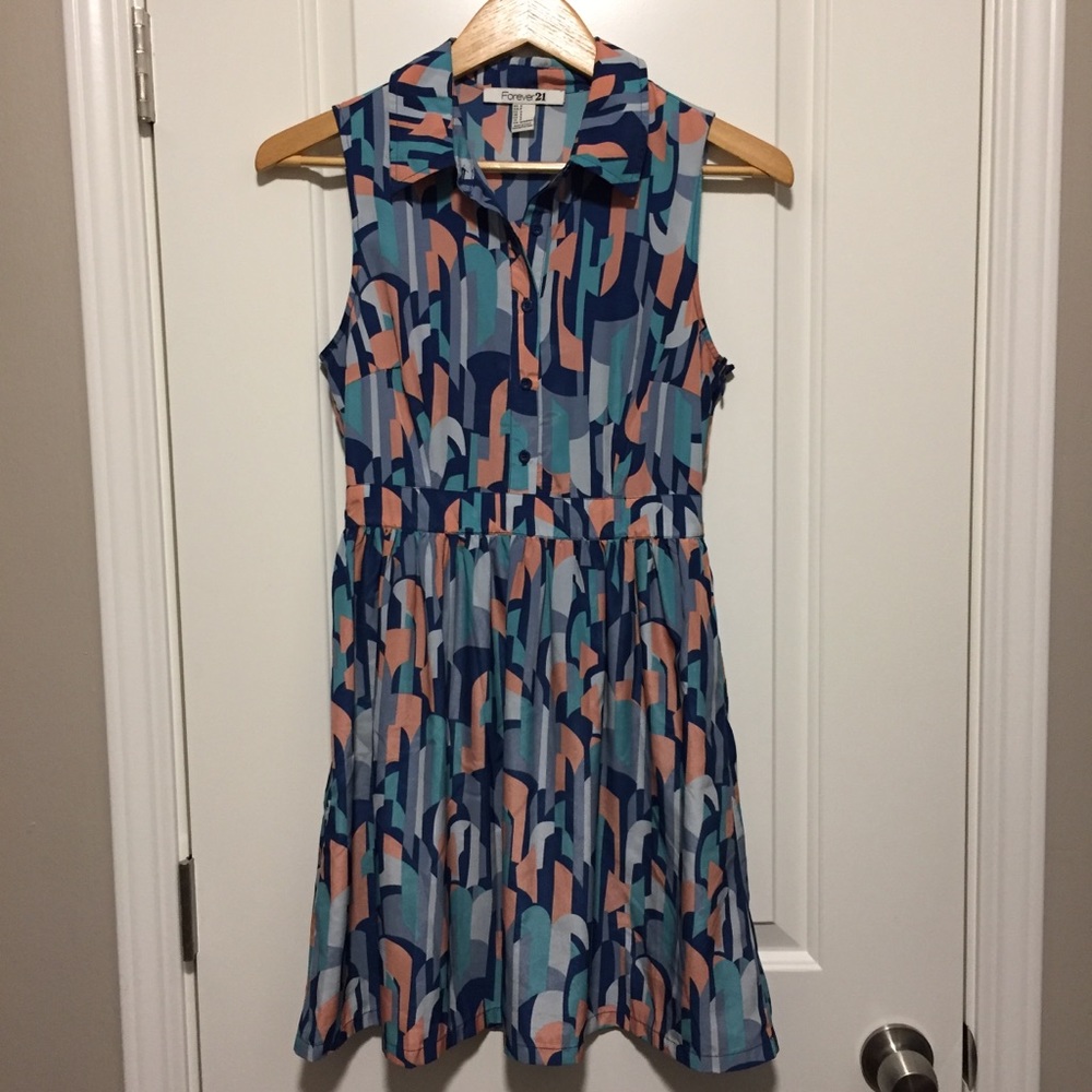 Forever 21 Short Sleeved Button Down Collar Dress